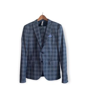 Zara Men’s Plaid Full Suit